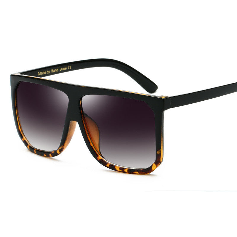 Women's Large Frame Fashionable Eye Protection Sunglasses
