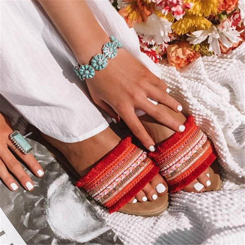 Women's flat sandals