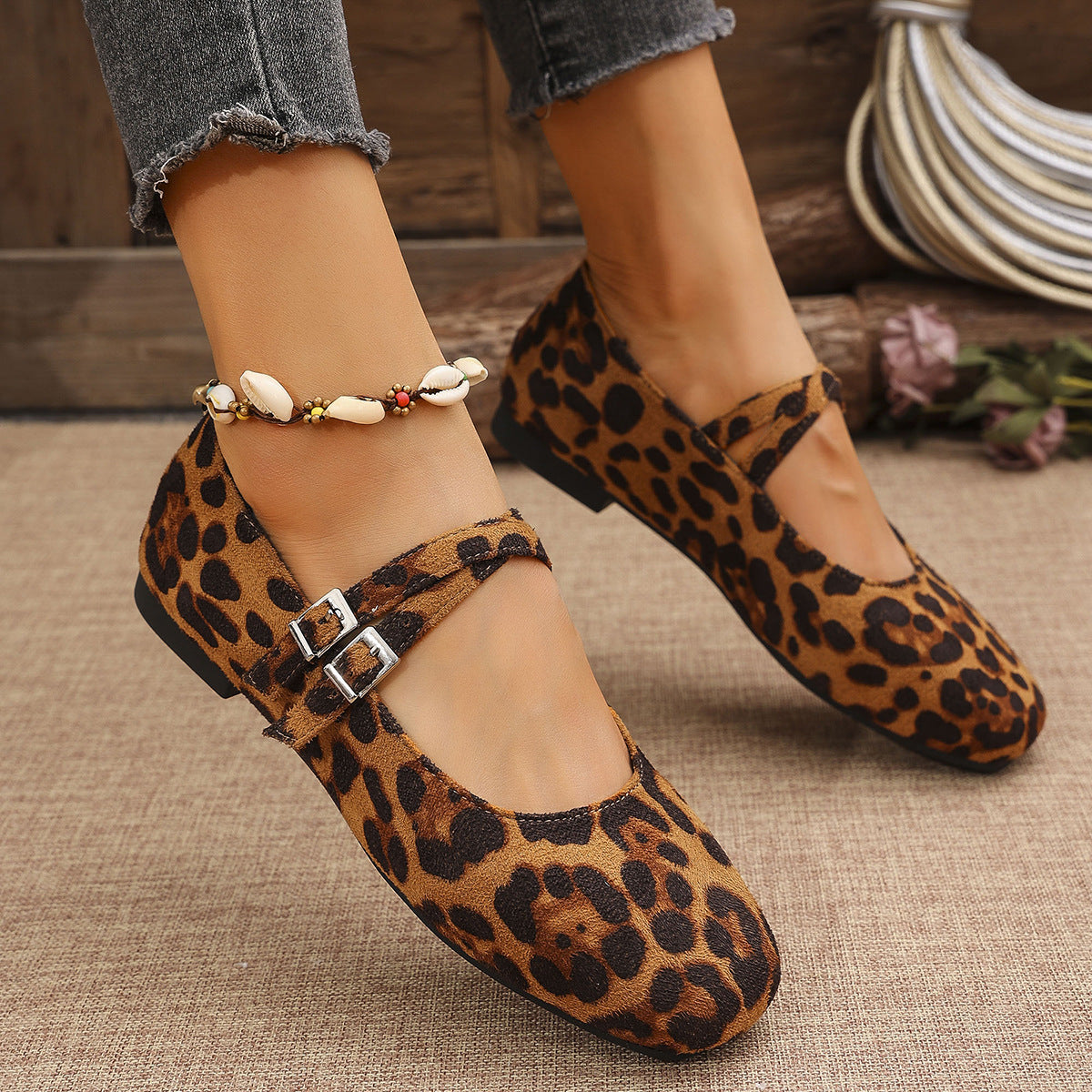 Stylish, Versatile, And Lightweight Womens Shoes In Plus Sizes