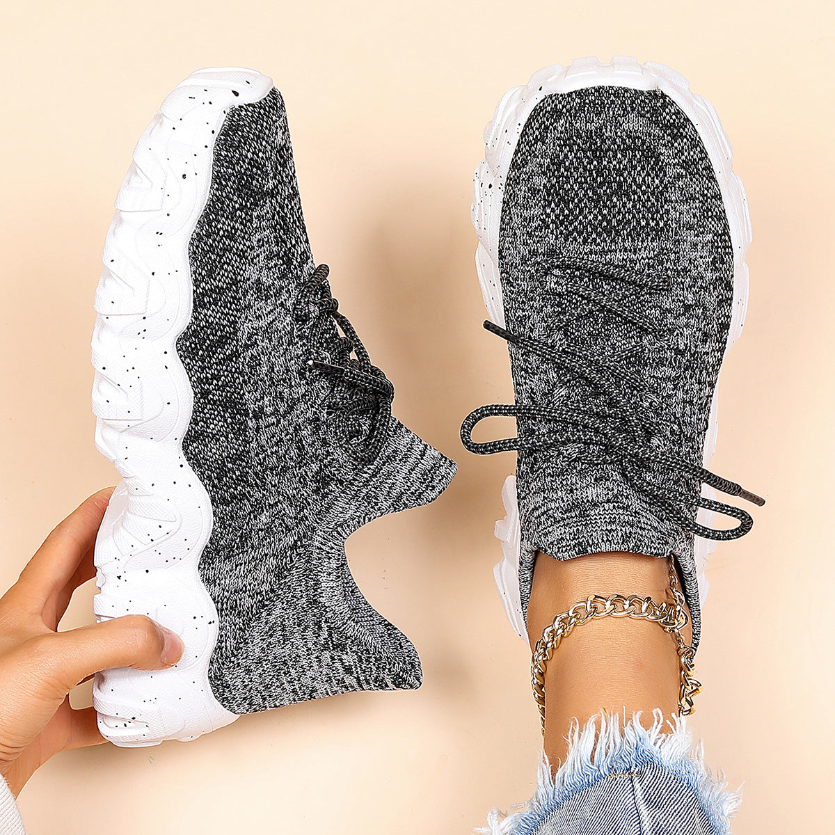 Women's Simple And Breathable Fly Woven Shoes