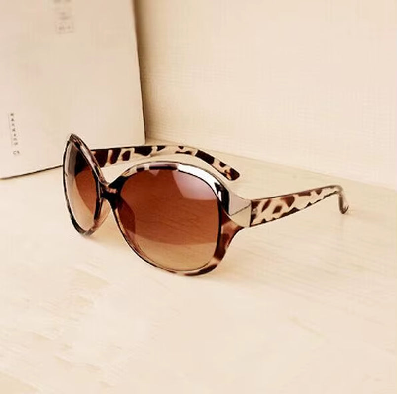 2019 High Quality Women Sunglasses Luxury Fashion Summer Sun Glasses Women'S Vintage Sunglass Goggles Eyeglasses R167
