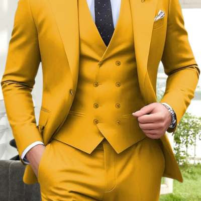 Mens Three-Piece Solid-Color High-End Stylish Suit With A Sophisticated Vibe